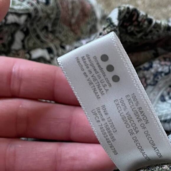 Three Dots shorts aztek print elastic waist pom pom trim pull on SZ lg POCKETS - Picture 7 of 9